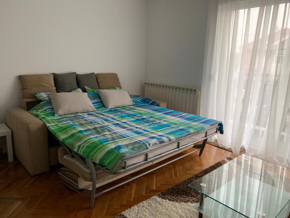 Apartman MADAPE Sesvete Bagian luar foto