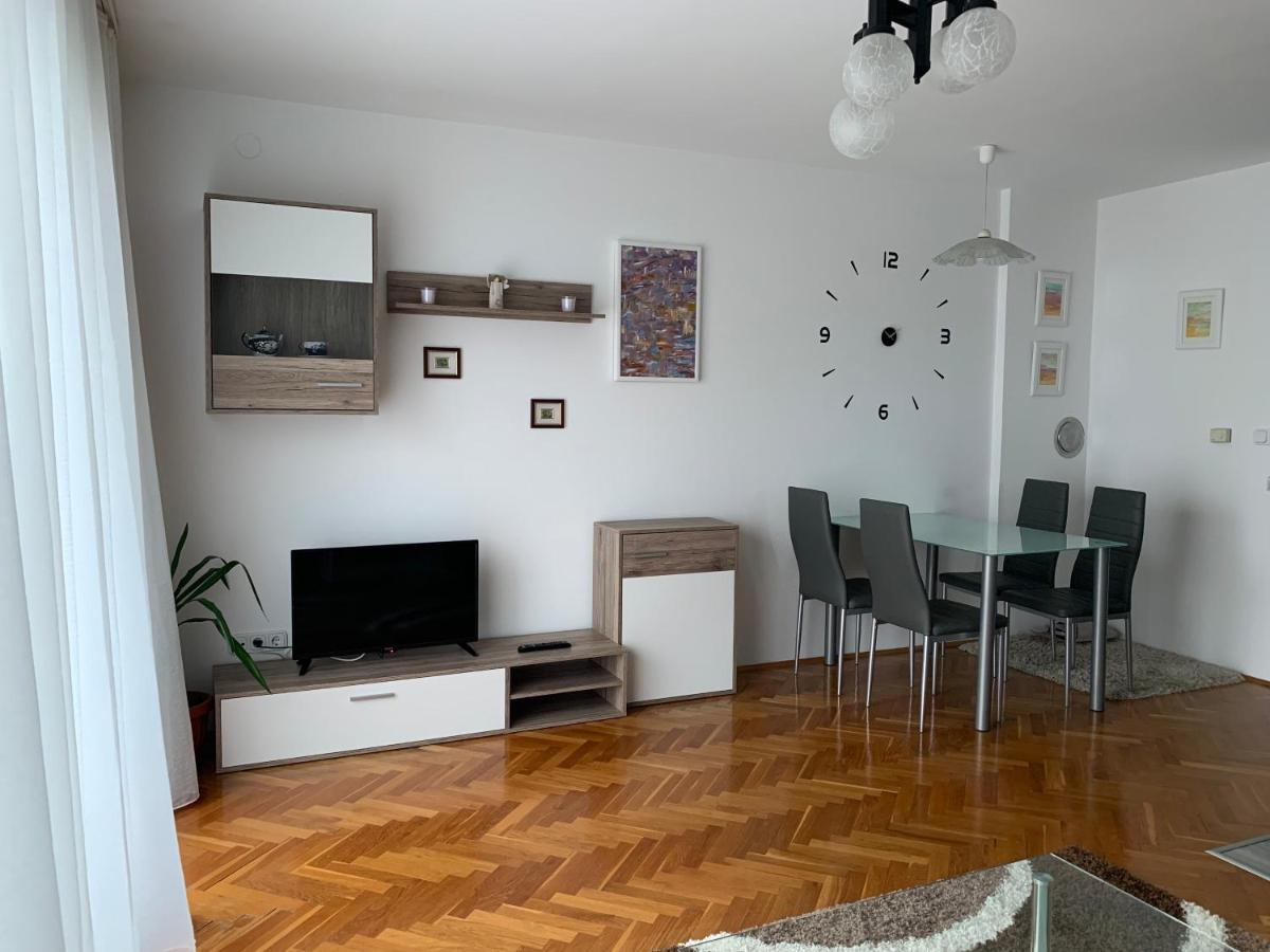 Apartman MADAPE Sesvete Bagian luar foto